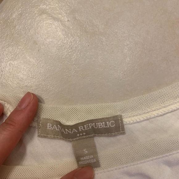 Banana Republic White Top - Picture 2 of 2